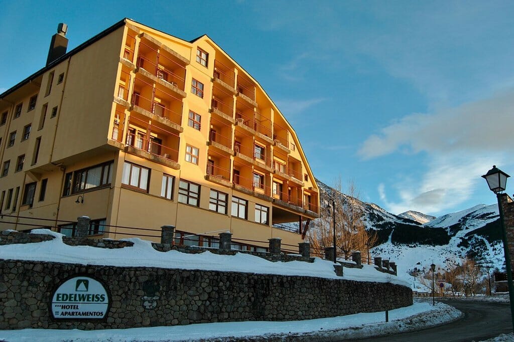 HOTEL SNÖ EDELWEISS ***